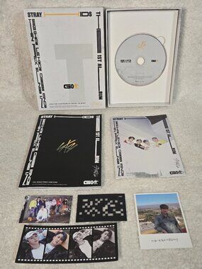 Stray Kids GO LIVE GO生 1st Album CD K-Pop JYP Official w/ Photobook & Inserts